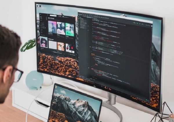 4K-Monitors-41-min